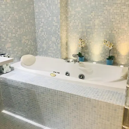 Apartamento Enric Granados 17